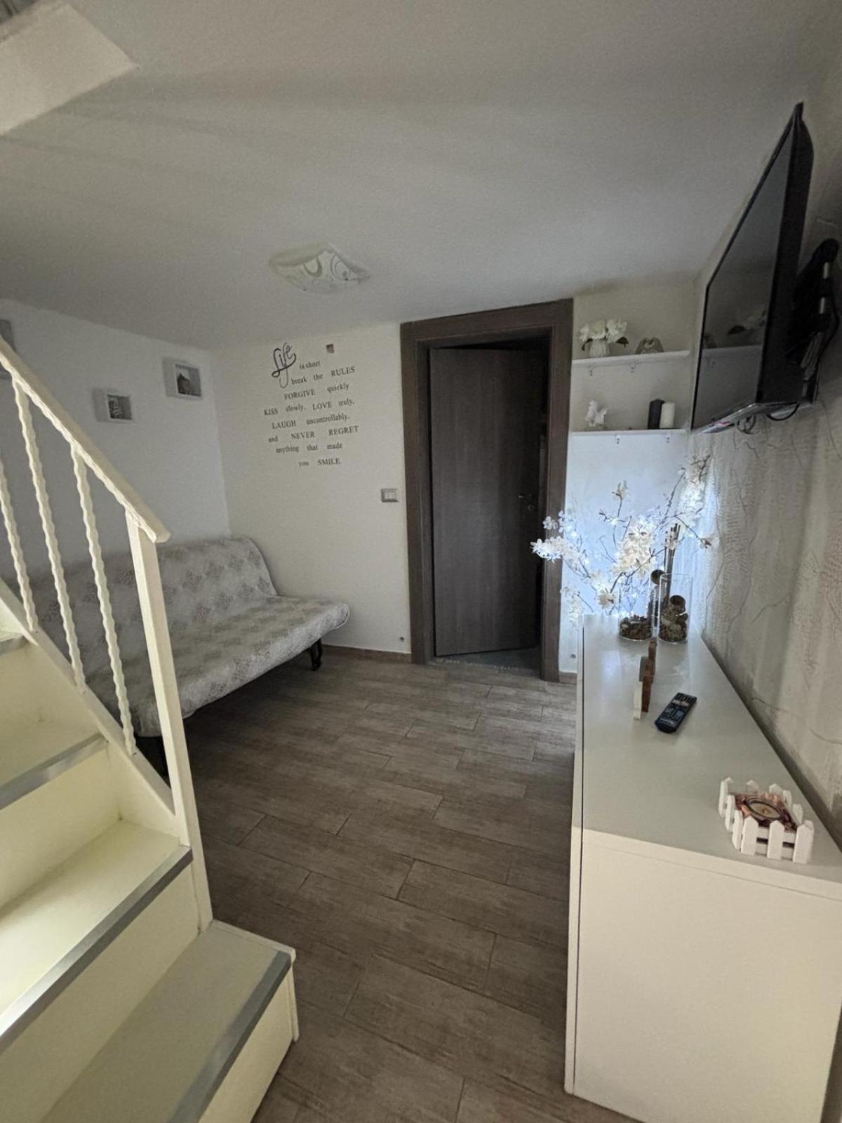 La Casa Di Zia Raf Lejlighed Napoli Eksteriør billede